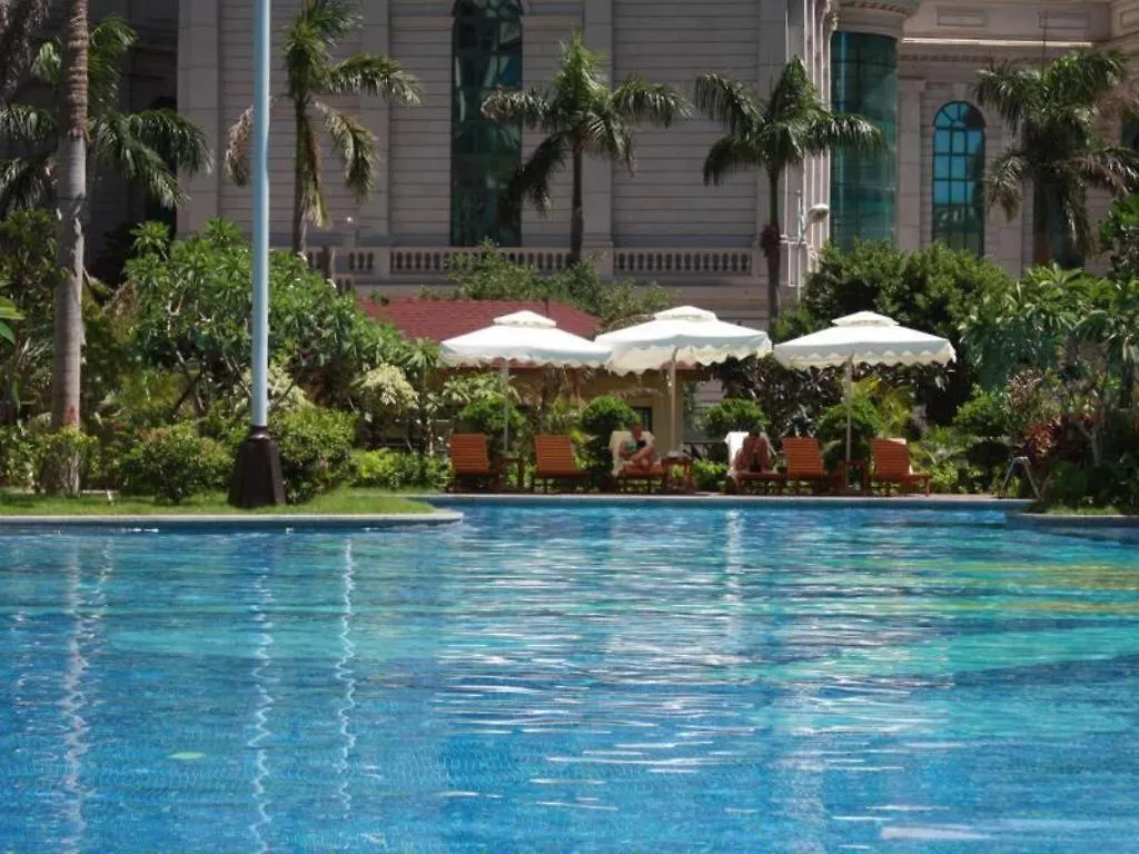 Sanya Baohong Hotel