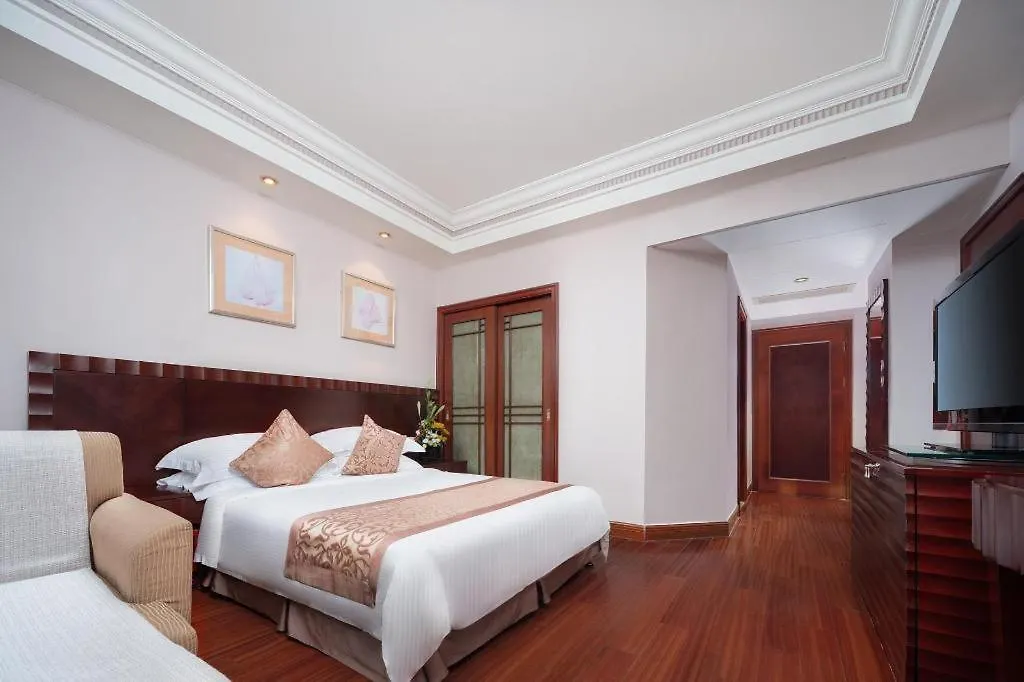 Sanya Baohong Hotel