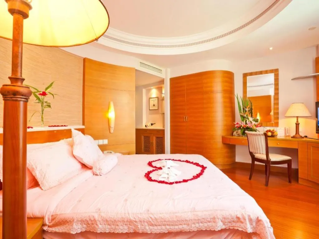 Sanya Baohong Hotel